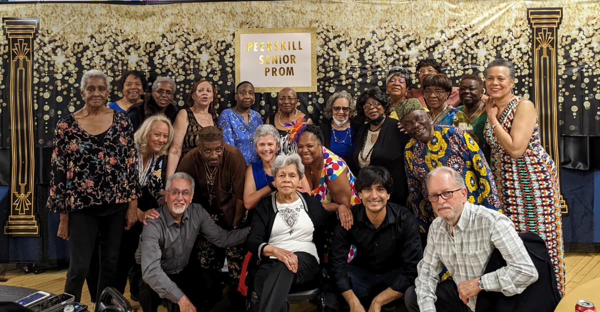 May 2022 - Senior Prom, Line Dancing 07